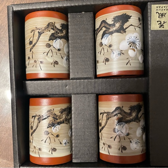Sake Cherry blossom Sake set.Terracotta Japanese style. - Picture 2 of 4